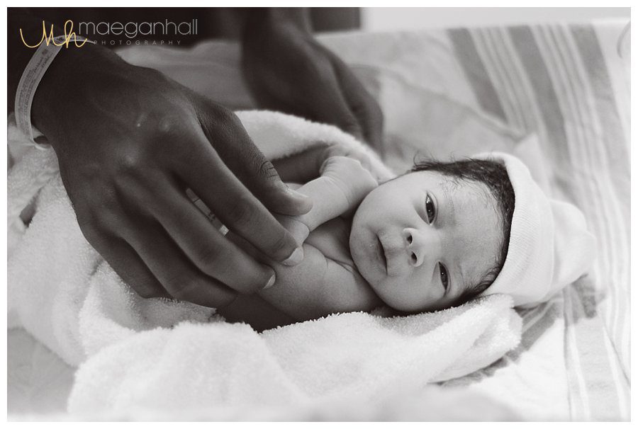 atlanta-birth-photography-photographer-doula-care-natural-bradley-method-natural-childbirth-north-fulton-hospital-water-birth_0007
