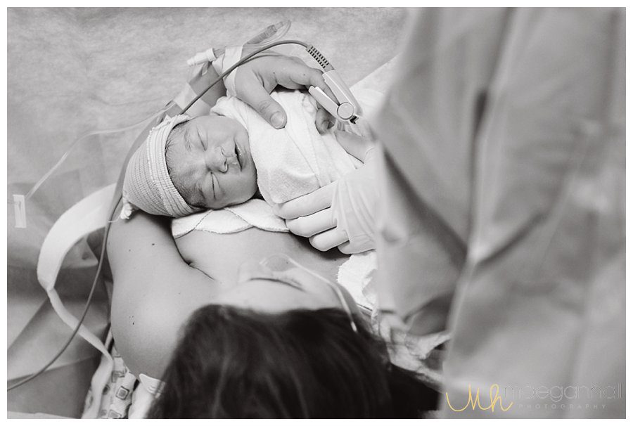 atlanta-birth-photography-water-birth-AMC-photographer-doula-care-dunwoody-newborn-photography_0053