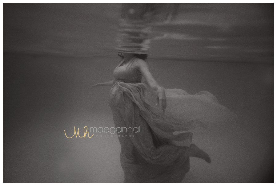 atlanta-birth-photography-under-water-underwater-maternity-glamour-photography_0031