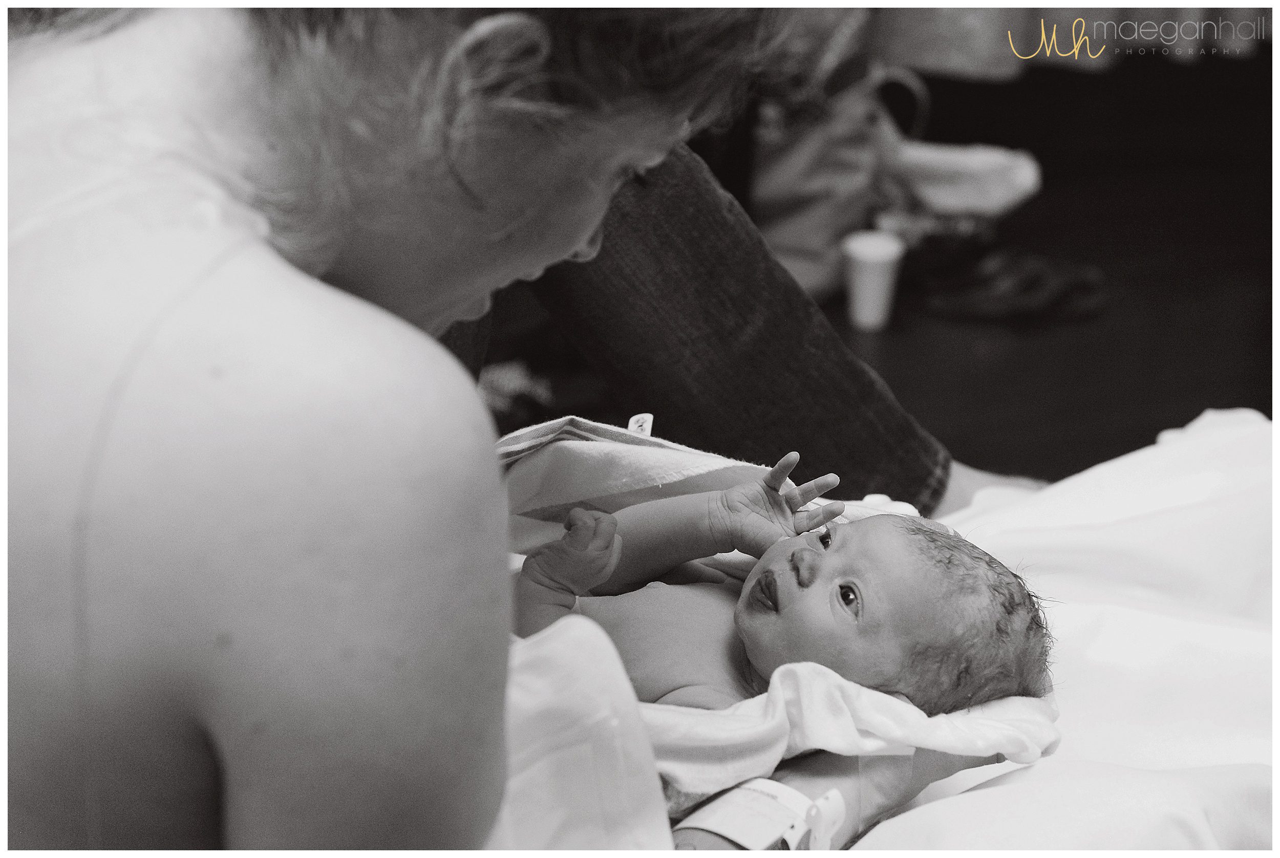 north-fulton-hospital-dad-catches-baby-atlanta-doula-birth-photographer-photography-photo-pictures_0001