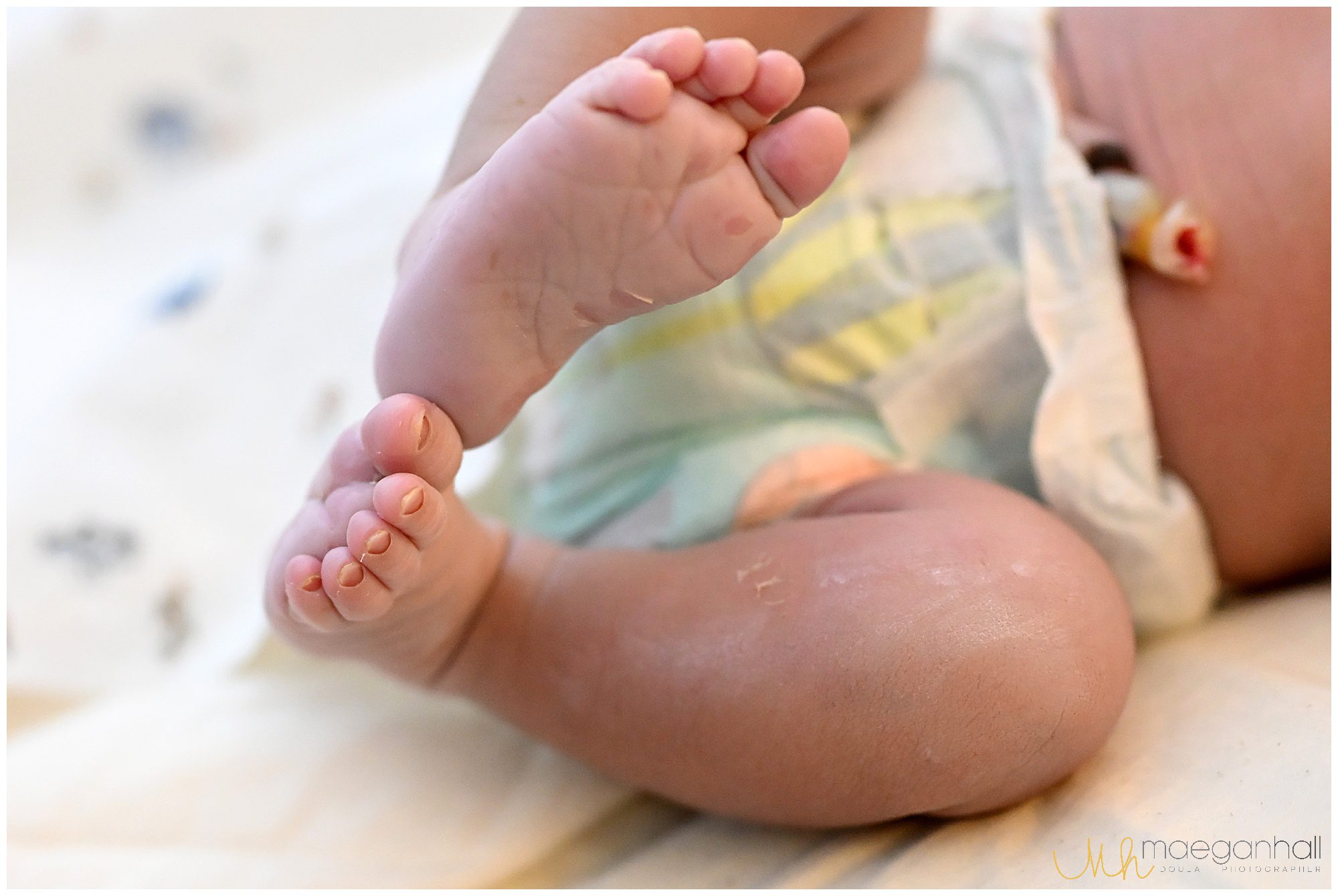 newborn details, toenails, at homebirth. Photo by Roswell doula photographer